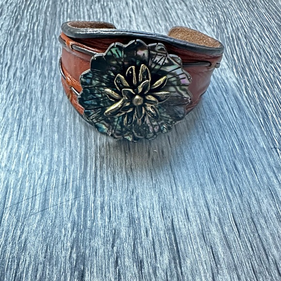 Fossil Leather Cuff - Picture 3 of 8
